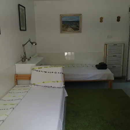 Студия Нидер Gæstehus Burgas City